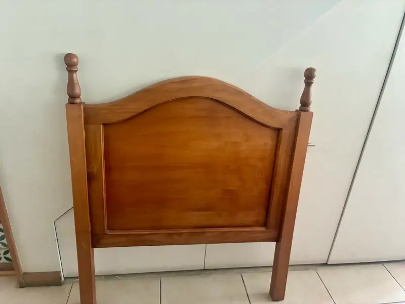 Cabecera de cama de madera Lingue - 1