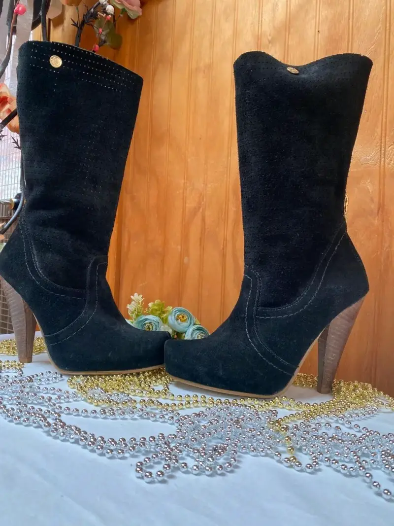 Botas negras de tacón alto Exótica - 1