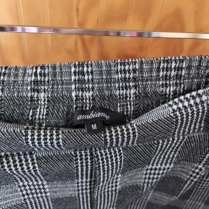 Pantalones de cuadros grises - 3