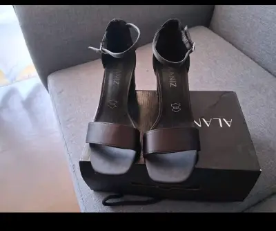 Sandalias de cuero negras Alaniz - miniatura 1