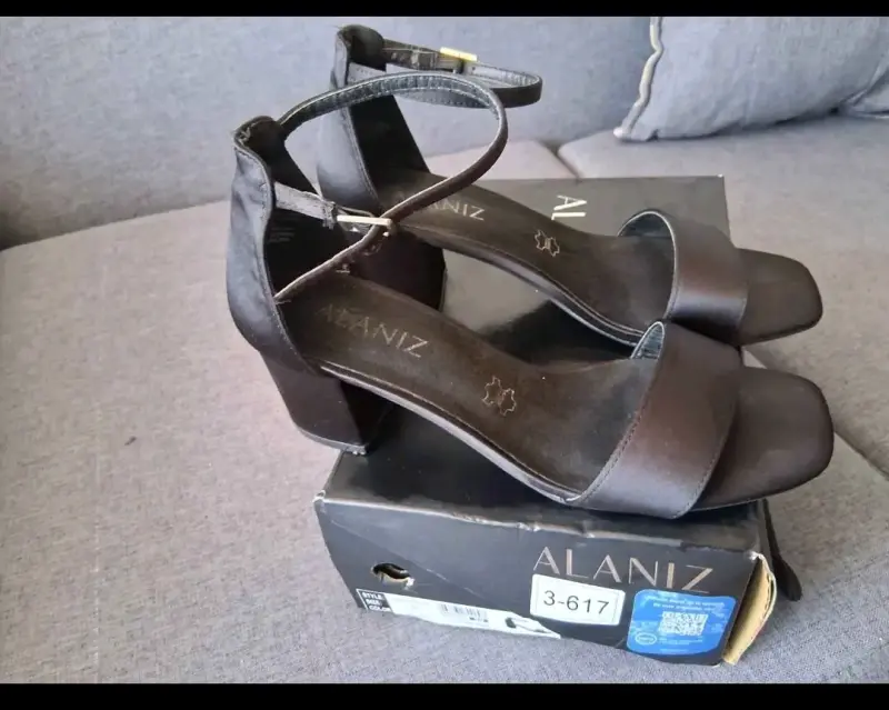 Sandalias de cuero negras Alaniz - 3