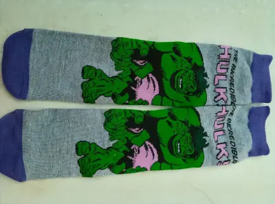 Calcetines grises Hulk e  Ironman - miniatura 1