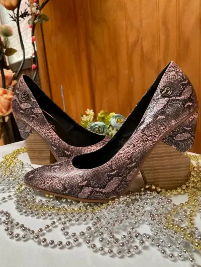 Zapatos de tacón estampado serpiente marca Exótica - miniatura 1