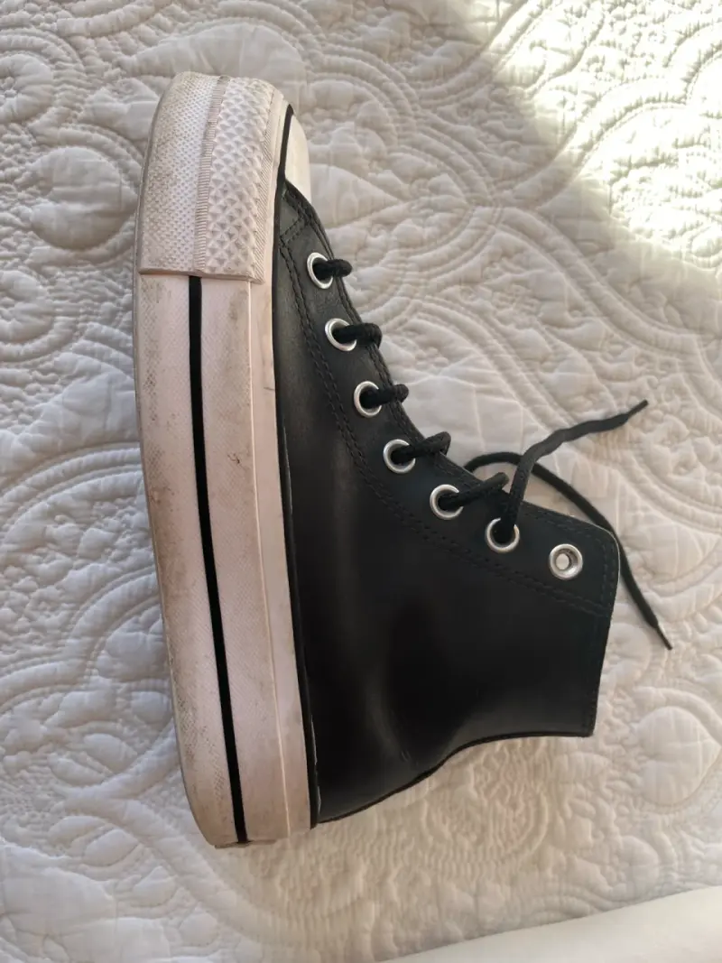 Zapatillas negras Converse altas - 2