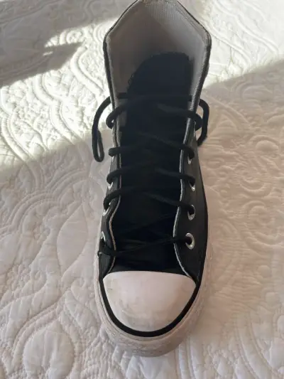 Zapatillas negras Converse altas - miniatura 3