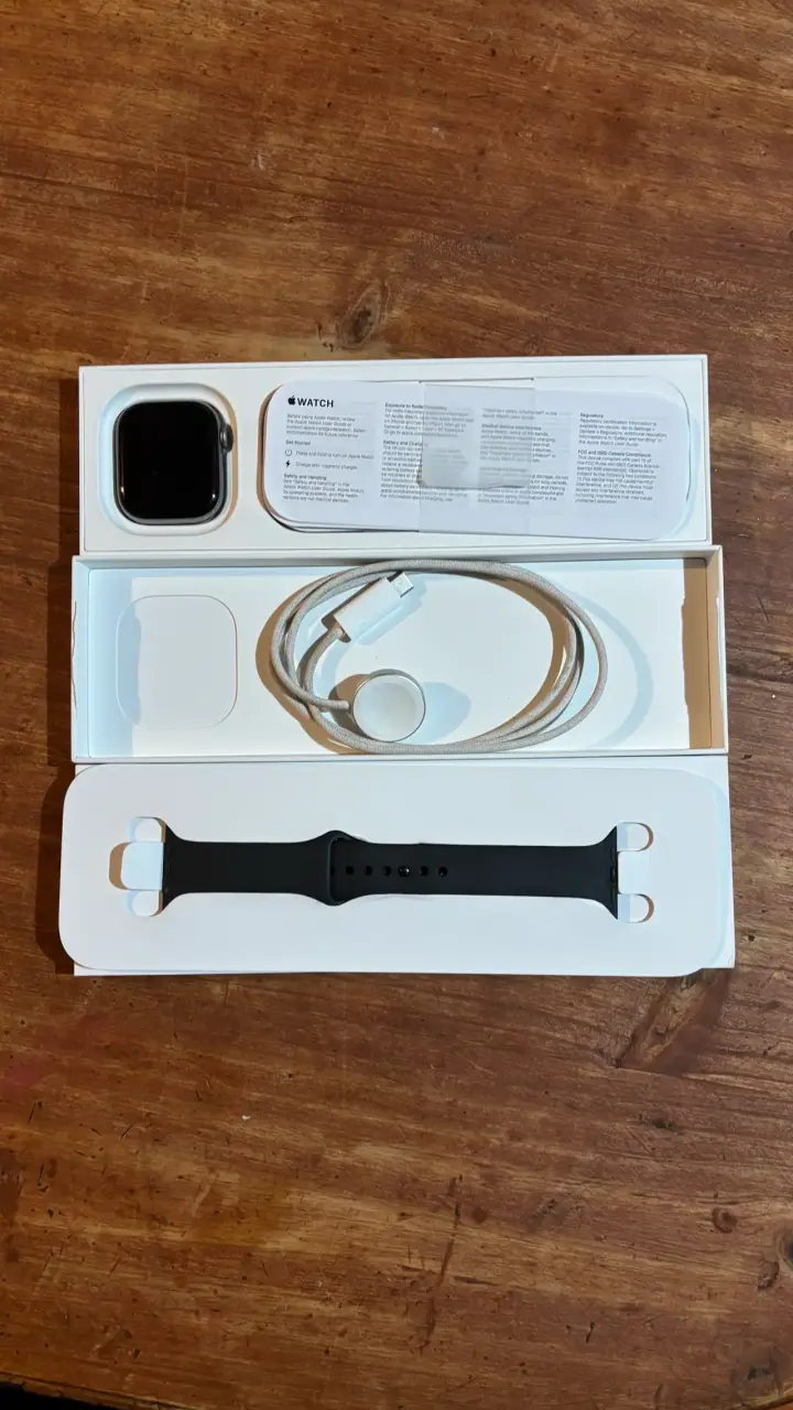 Apple Watch Serie 11 - 2