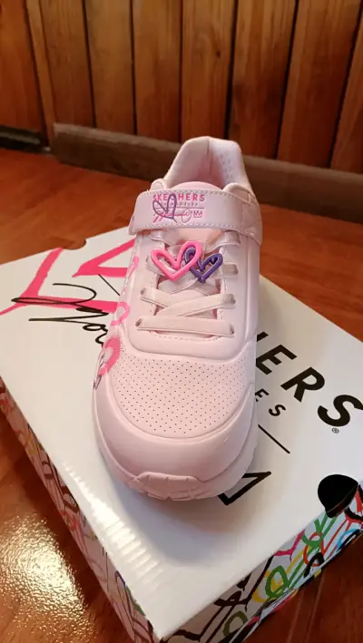 Zapatillas Skechers con corazones rosas - miniatura 2