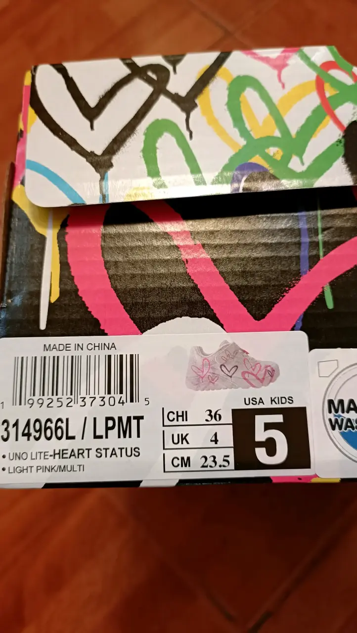 Zapatillas Skechers con corazones rosas - 4