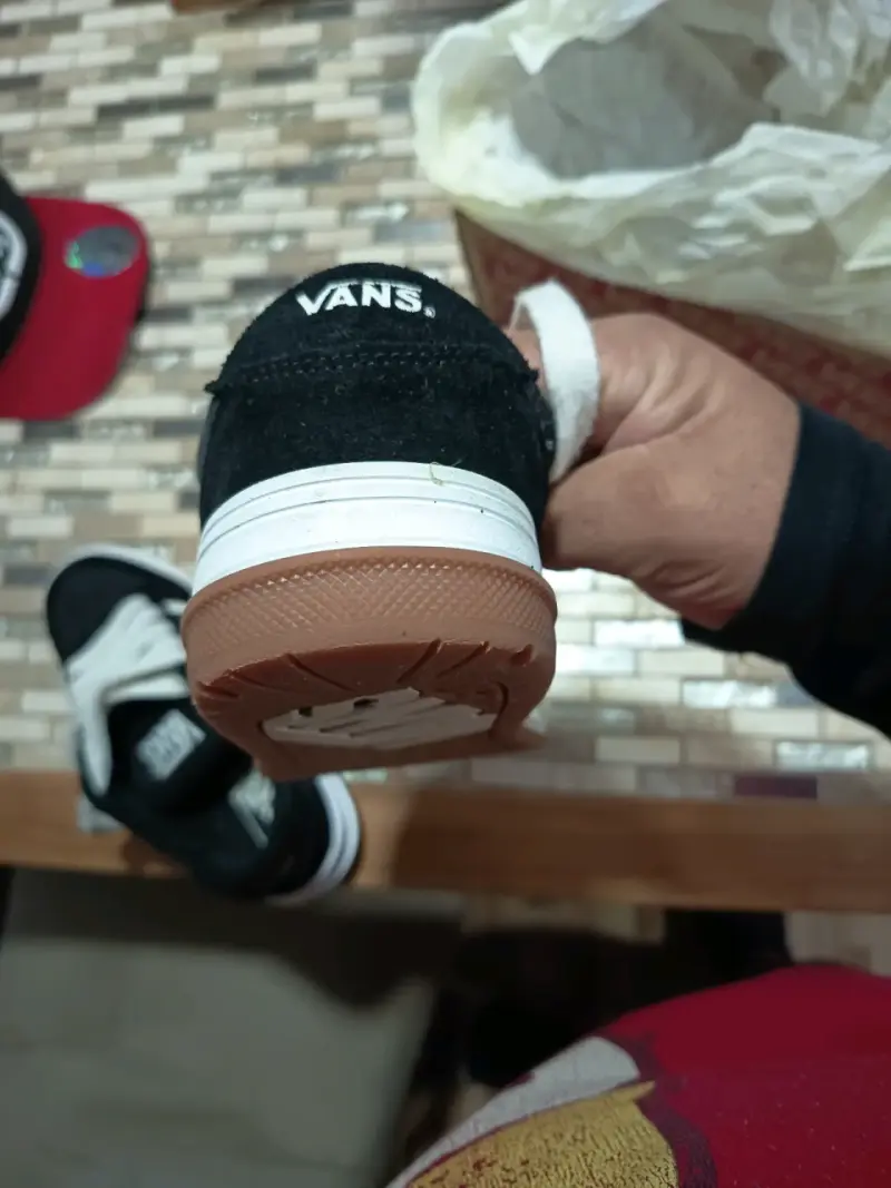Zapatillas Vans negras usadas - 1