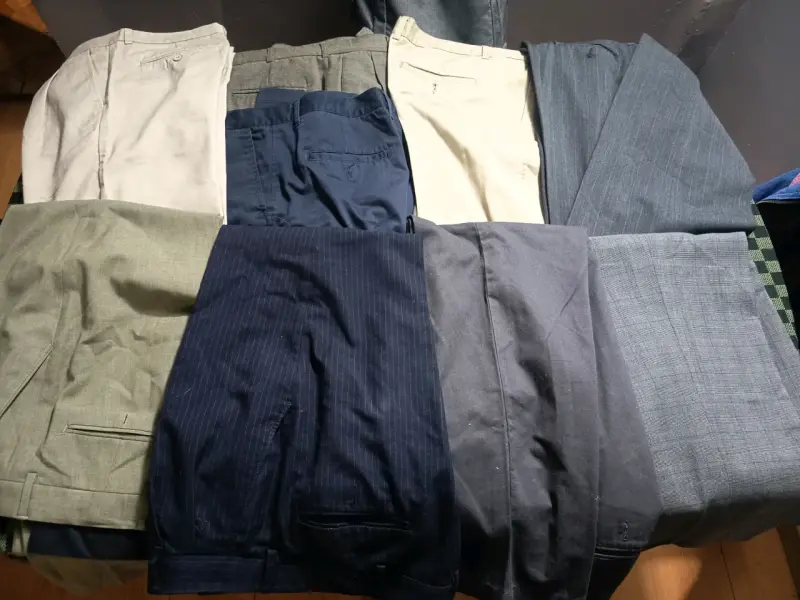 Lote de vestuario usado como nuevo - 1