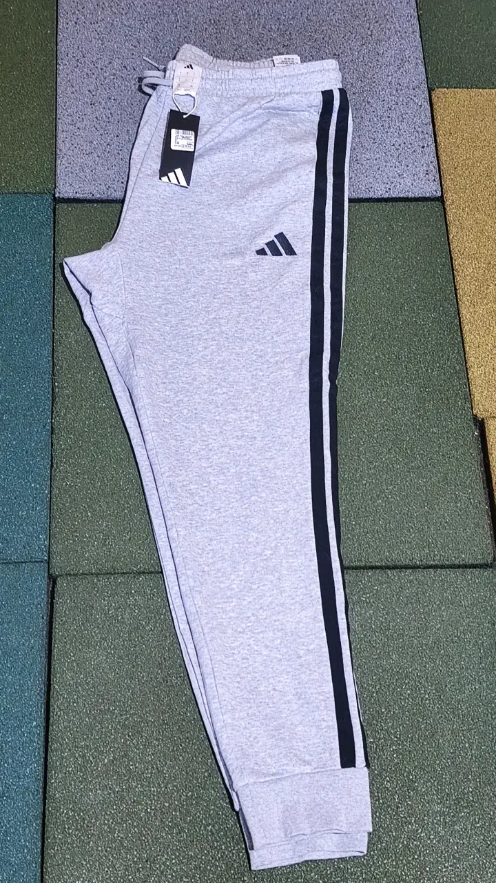 Pantalón de jogging gris con franjas Adidas - 5