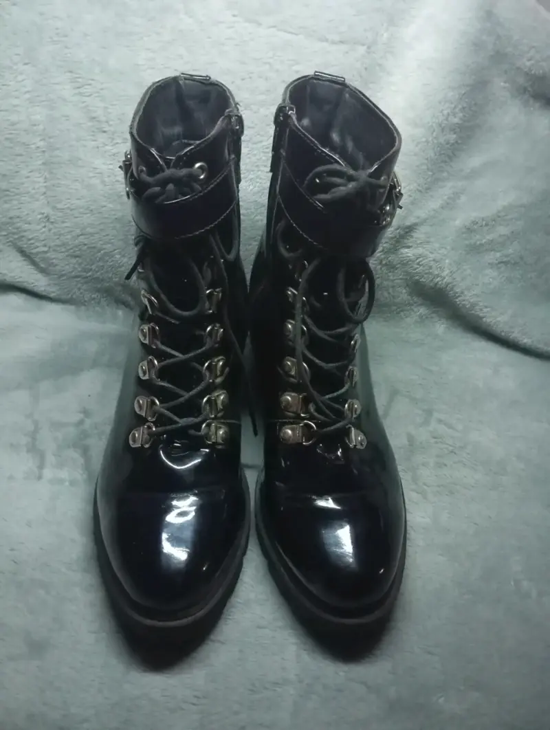 Botines negros brillantes - 1