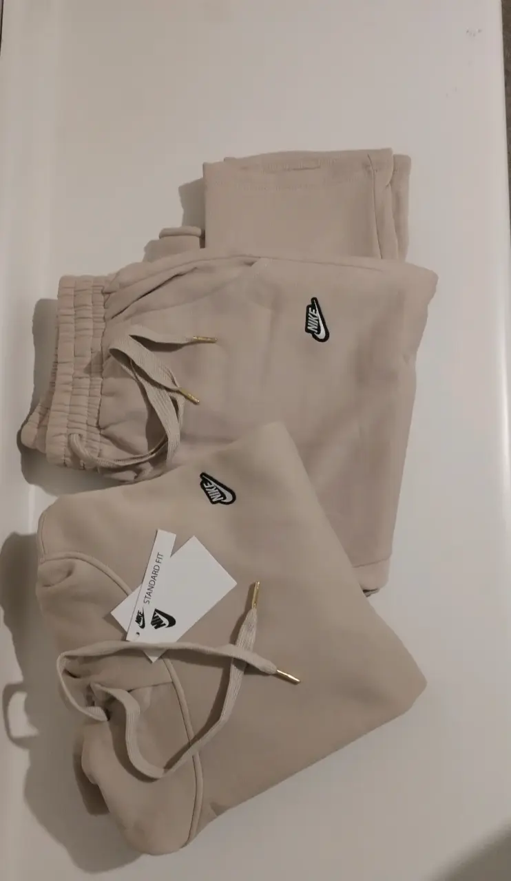 Conjunto buzo beige Nike - 1