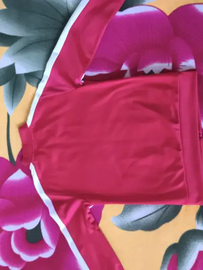 Chaqueta deportiva Nike roja, talla 12 - miniatura 3