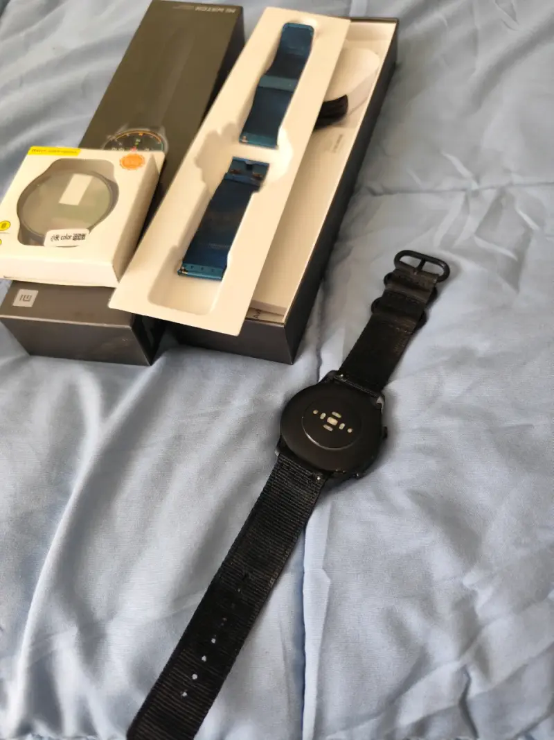 Reloj inteligente con correa extra - 2