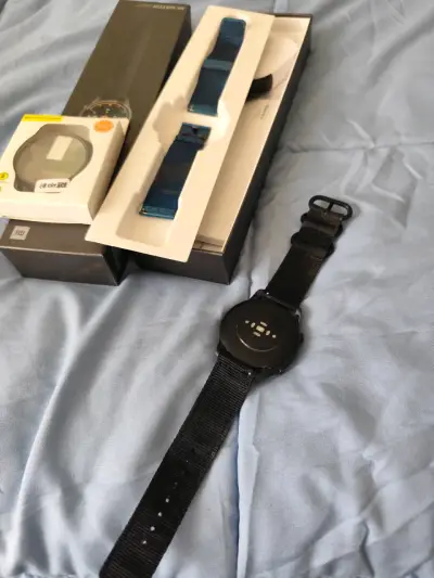 Reloj inteligente con correa extra - miniatura 2