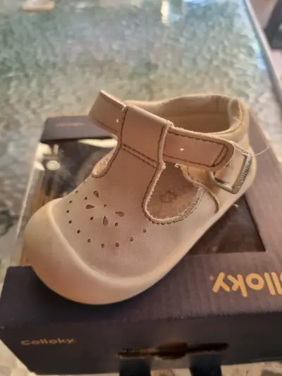 Zapato de bebé beige Colloky - miniatura 1