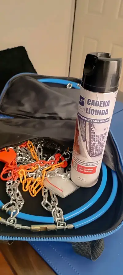 Cadenas de nieve para auto con spray - miniatura 1