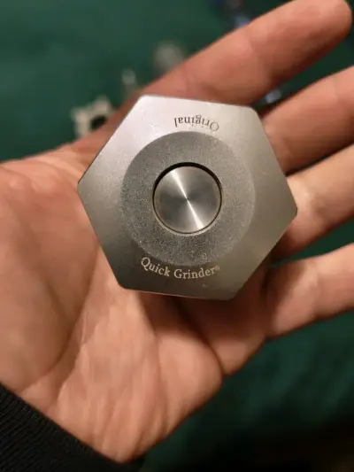 Moledor Quick Grinder metálico - miniatura 1