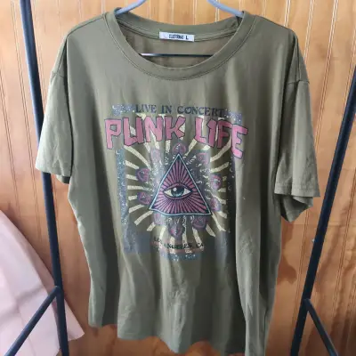Polera verde Punk Life estampada - miniatura 1