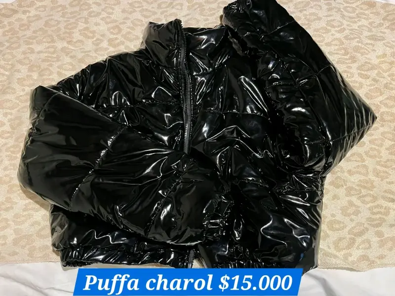 Chaqueta puffa charol negra