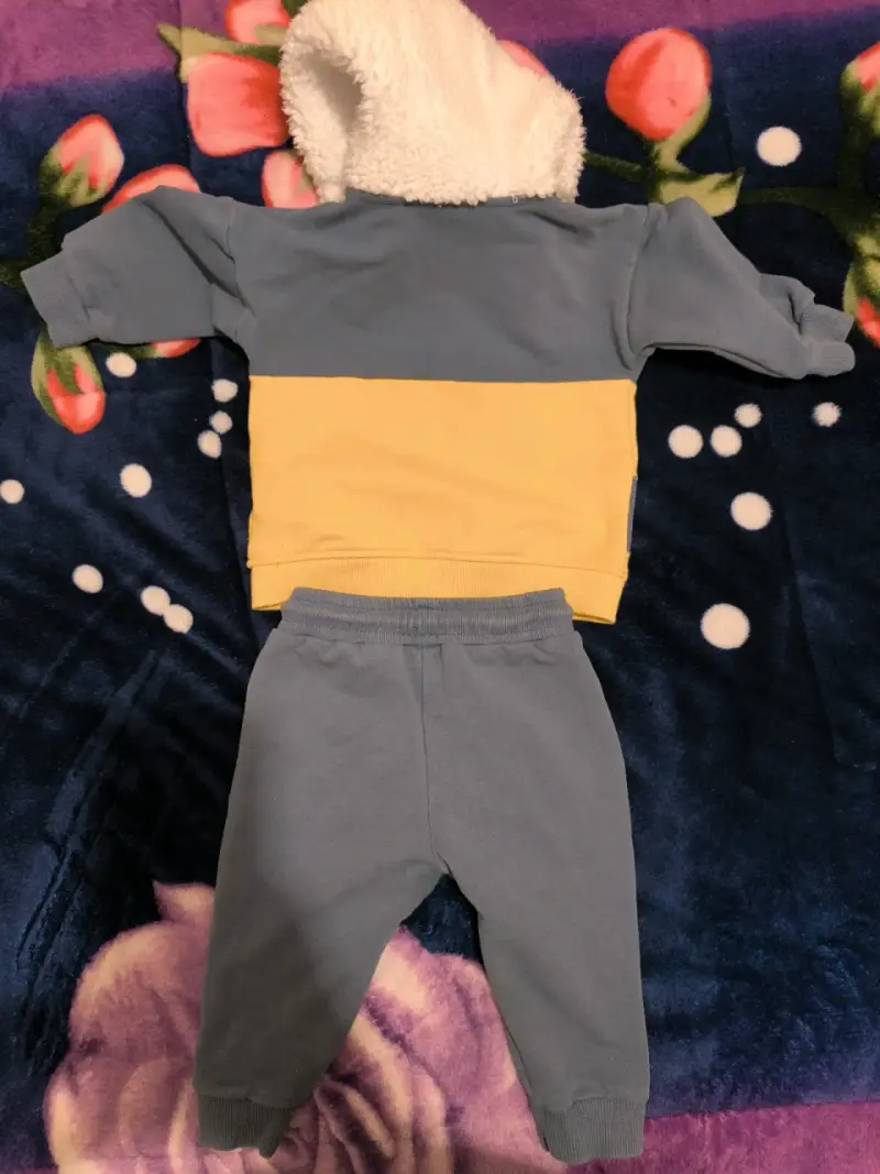 Conjunto infantil con capucha black and blue - 2