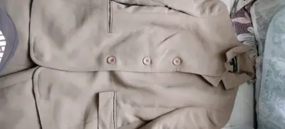 Traje rojo de dos piezas - miniatura 2