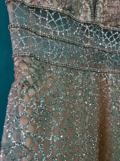 Vestido de fiesta dorado - miniatura 4