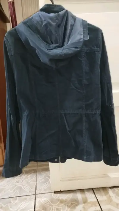 Parka azul con capucha - miniatura 2