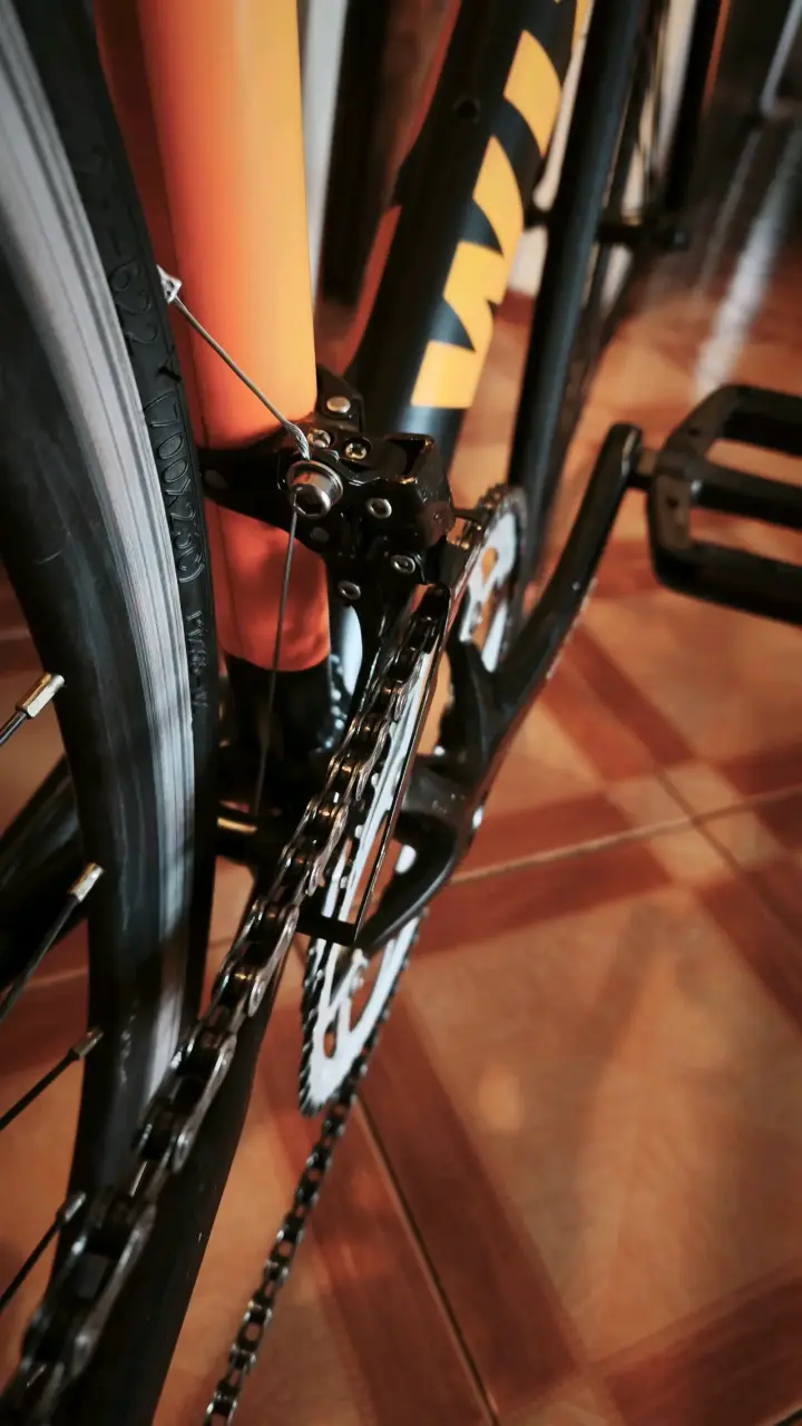 Bicicleta de ruta Wizard negra - 3