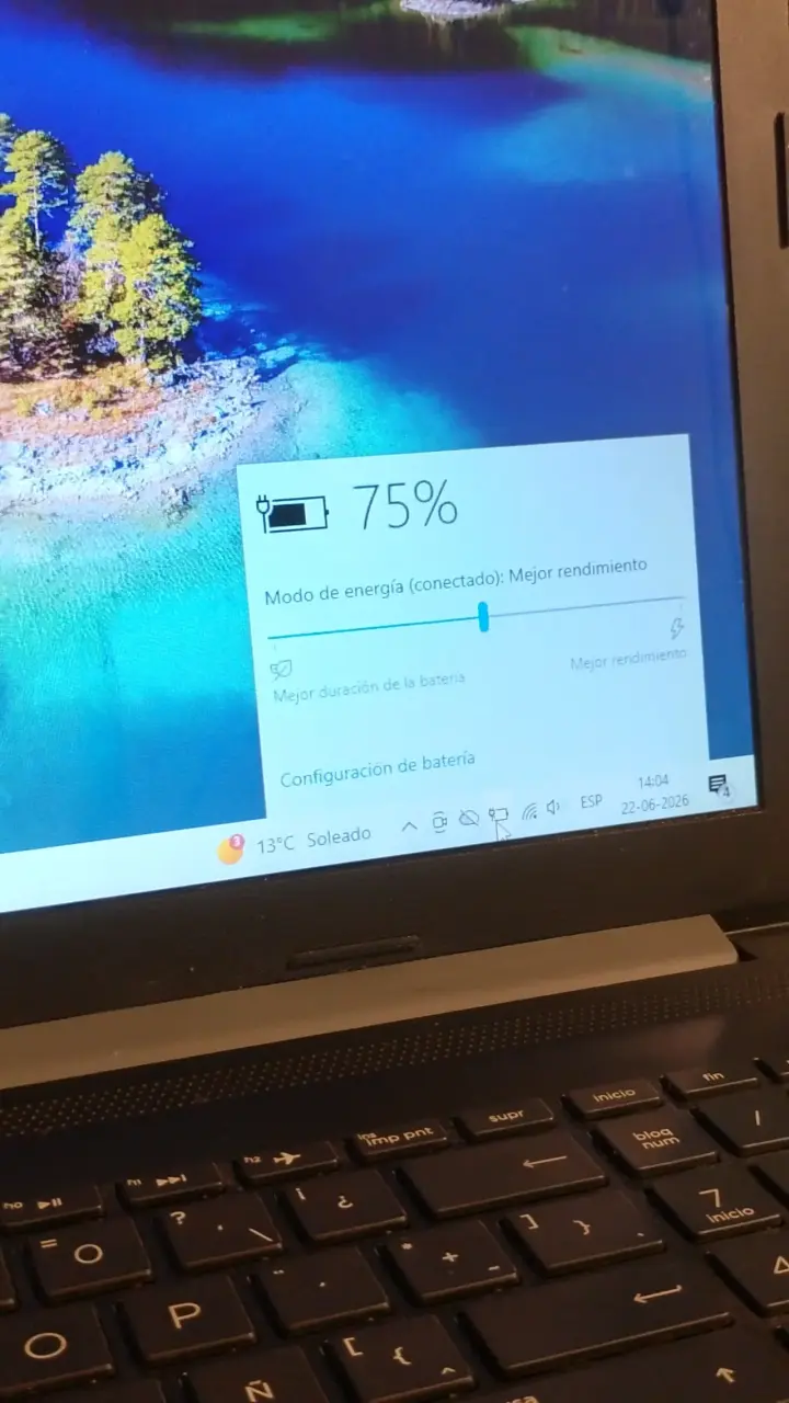 Laptop HP con pantalla de 15 pulgadas - 5