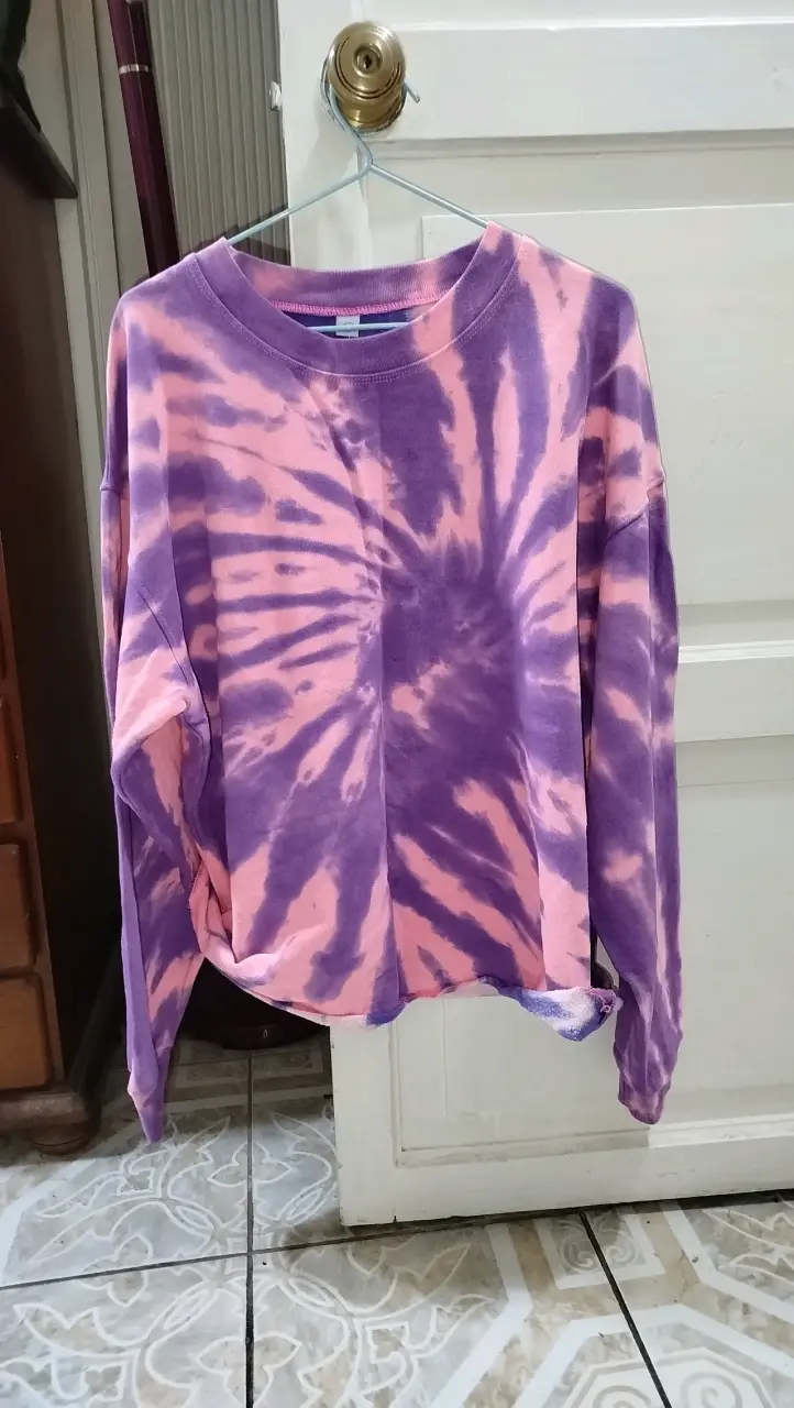 Polerón tie dye morado y rosado - 1