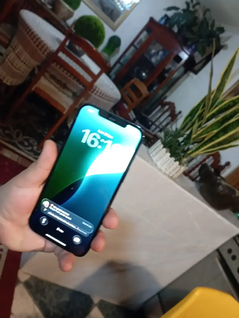 Smartphone con pantalla táctil - 1