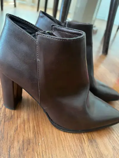 Botines Nuevos VIA UNO No40 - miniatura 1