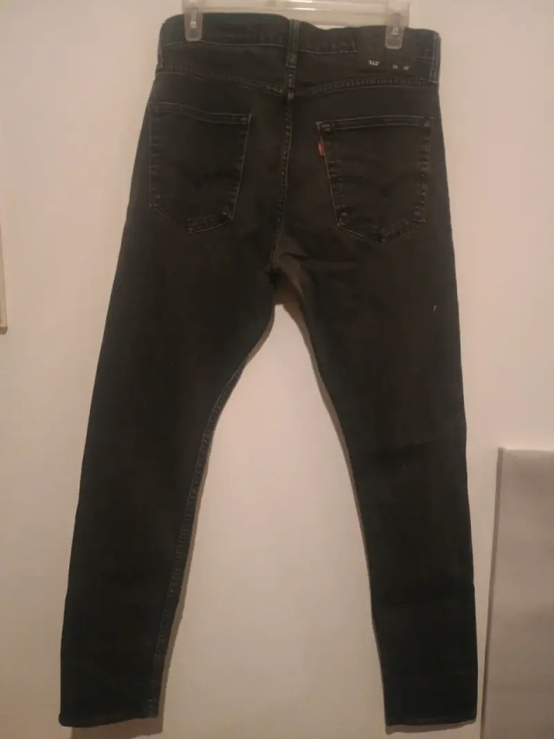 Jeans negros Levis - 2