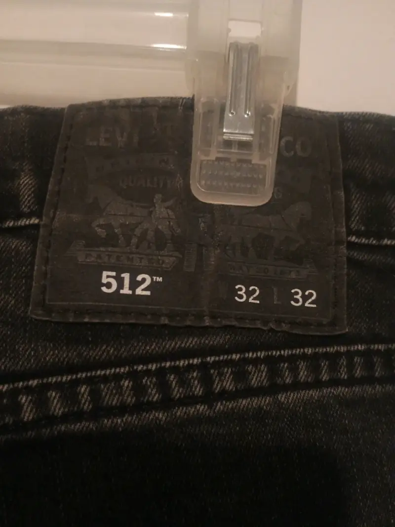 Jeans negros Levis - 3