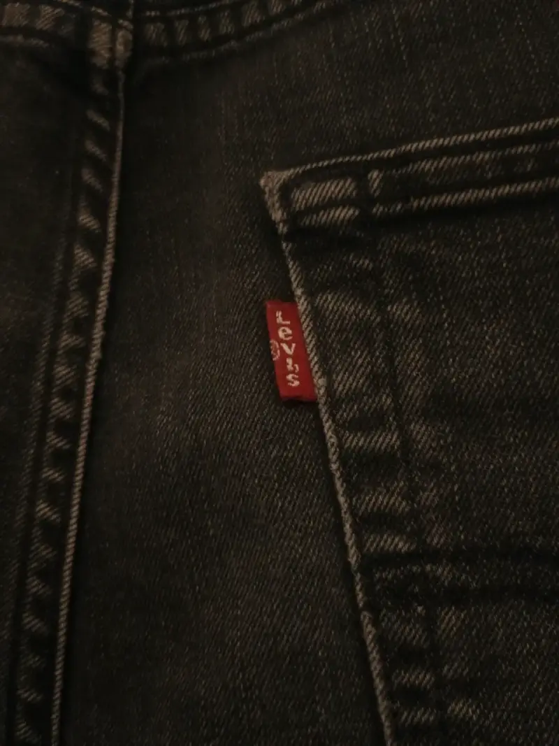 Jeans negros Levis - 4