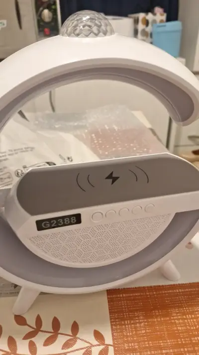 Altavoz Bluetooth con cargador inalámbrico - miniatura 1