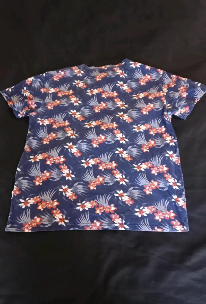 Polera hawaiana floral - 2