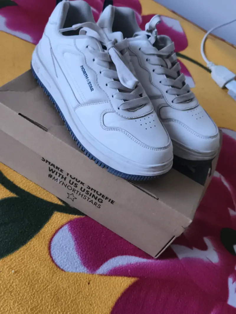 Zapatillas blancas North Star- talla 26,1 - 4
