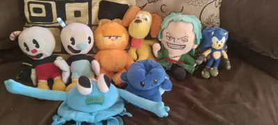 Set de peluches de personajes - miniatura 2
