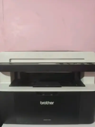 Impresora multifuncional Brother DCP-1617NW - miniatura 3