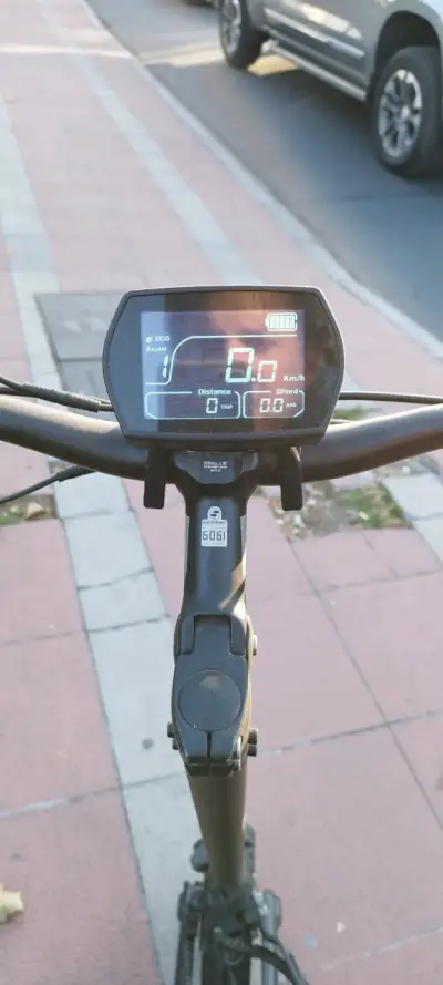Scooter eléctrico - miniatura 4