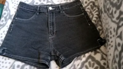Shorts de mezclilla negro - miniatura 1
