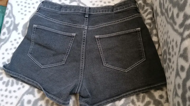 Shorts de mezclilla negro - 2