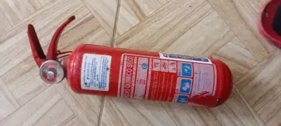 Extintor polvo químico seco - miniatura 1