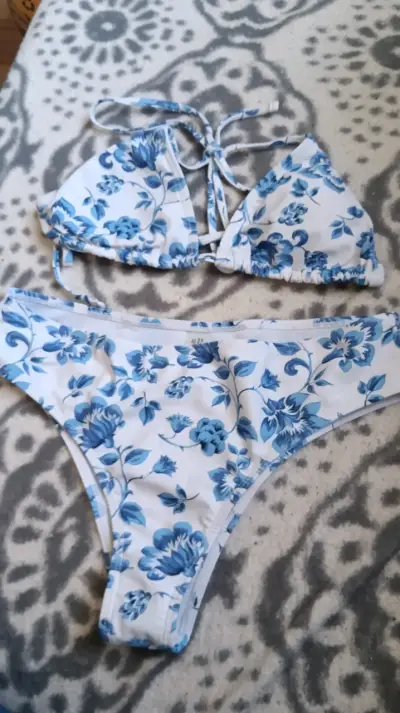 Bikini estampado floral azul - miniatura 1
