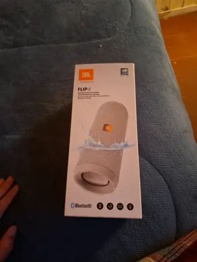 Parlante portátil JBL gris - miniatura 2
