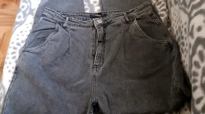 Jeans grises talle 42 - miniatura 2