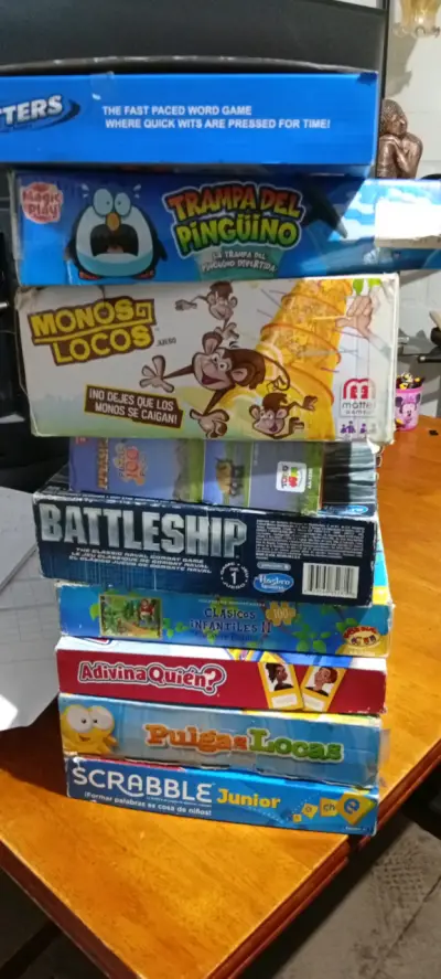 Lote de juegos de mesa variados - miniatura 1